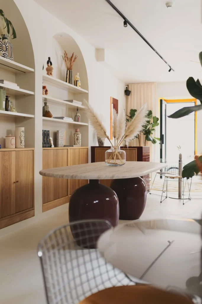 A pequena boutique amplia o conceito do HŪE para além do café.