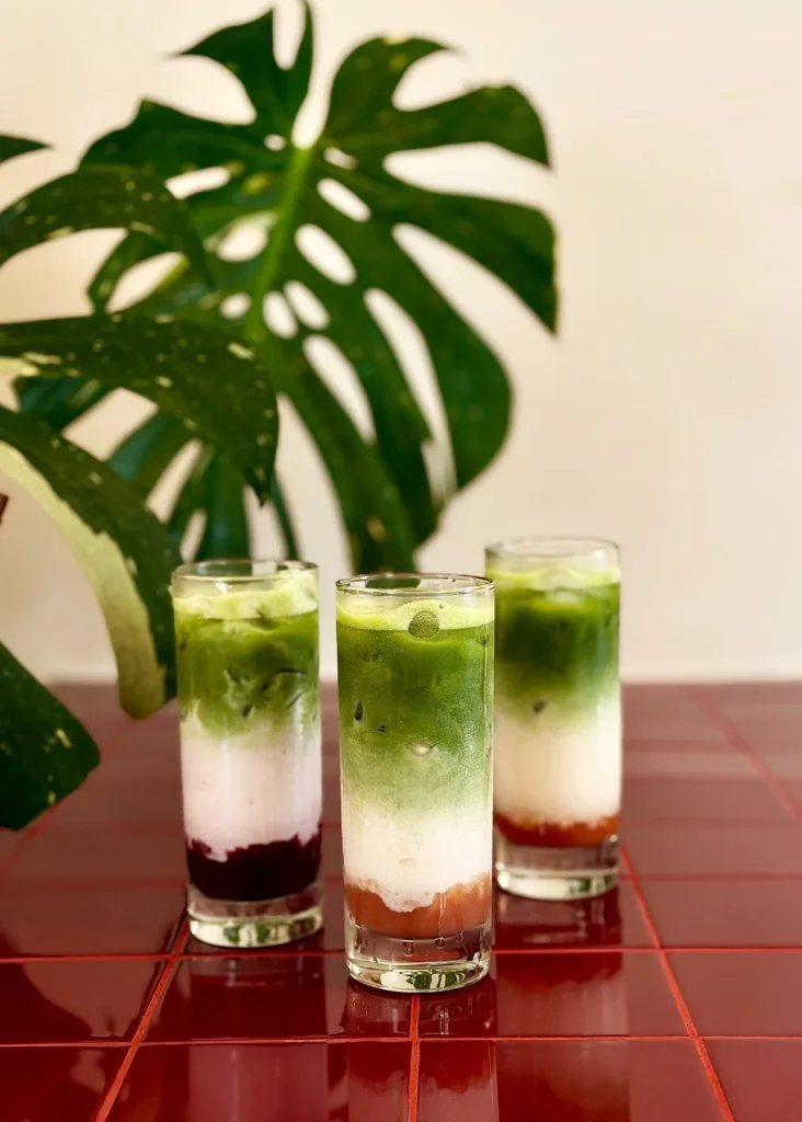 O matcha integra a proposta de bebidas e diferentes ocasiões de consumo do HŪE.